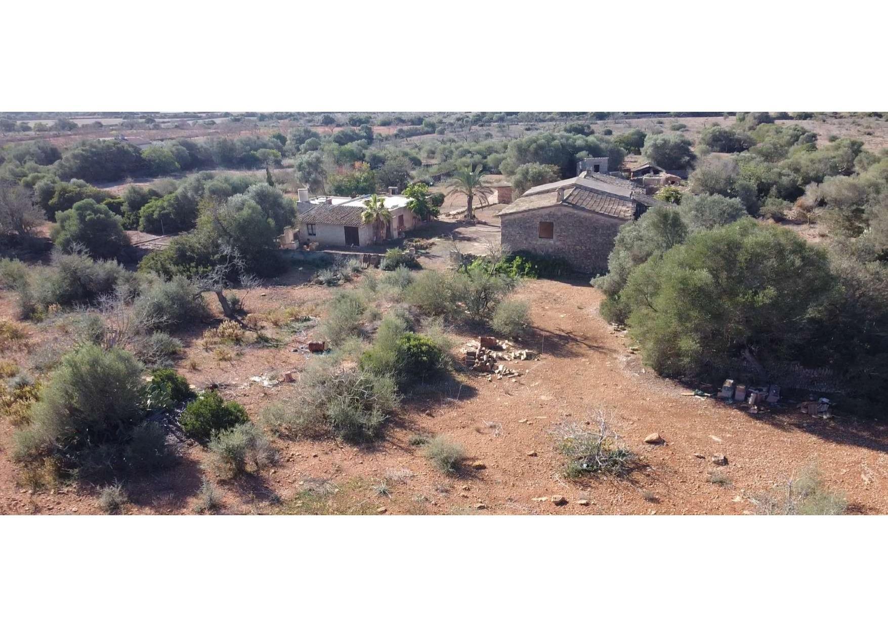 FINCA RUSTICA EN CALA PI