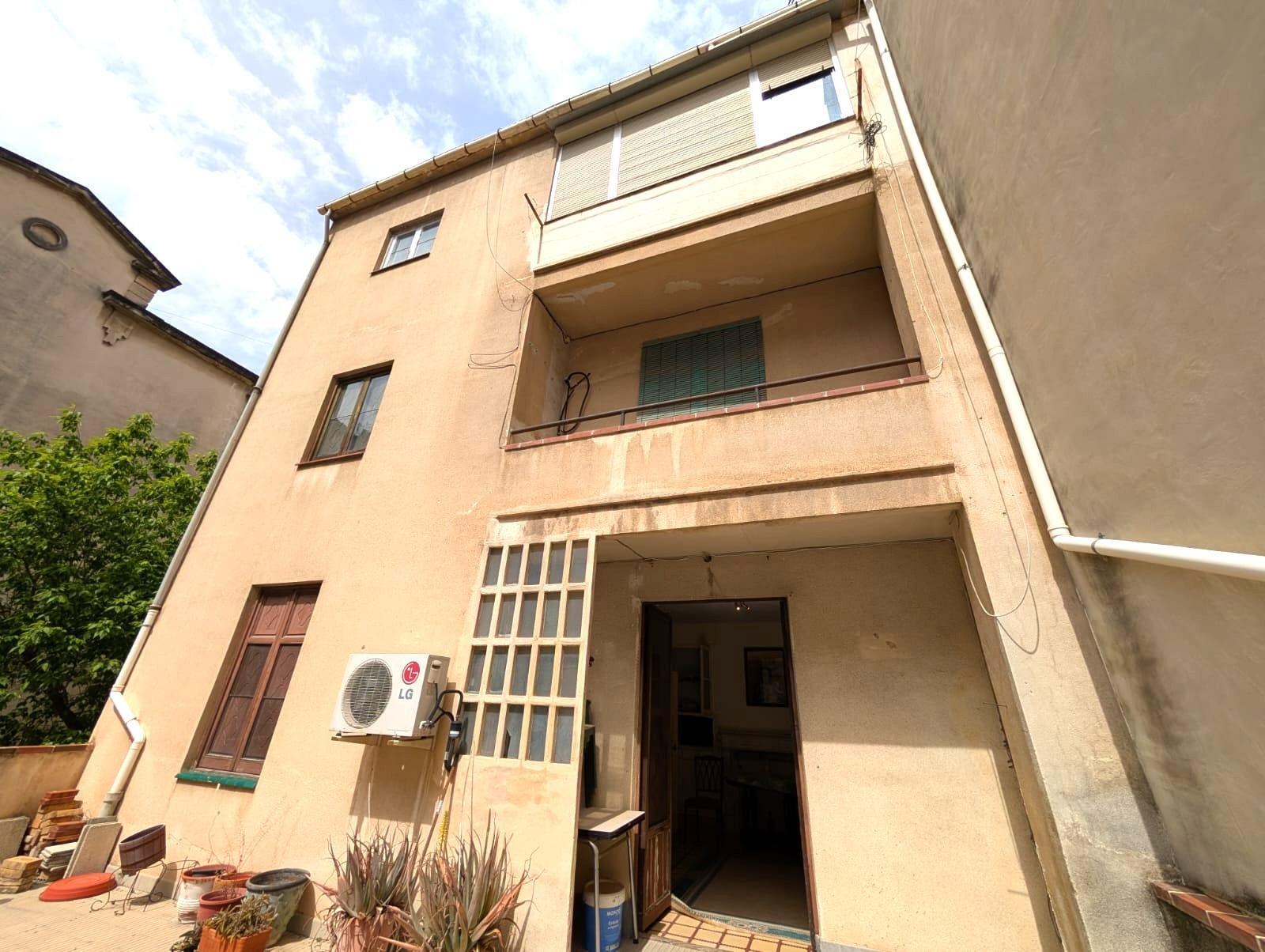 Palacete en venta para nueva delegación de Empresas en Alcoy