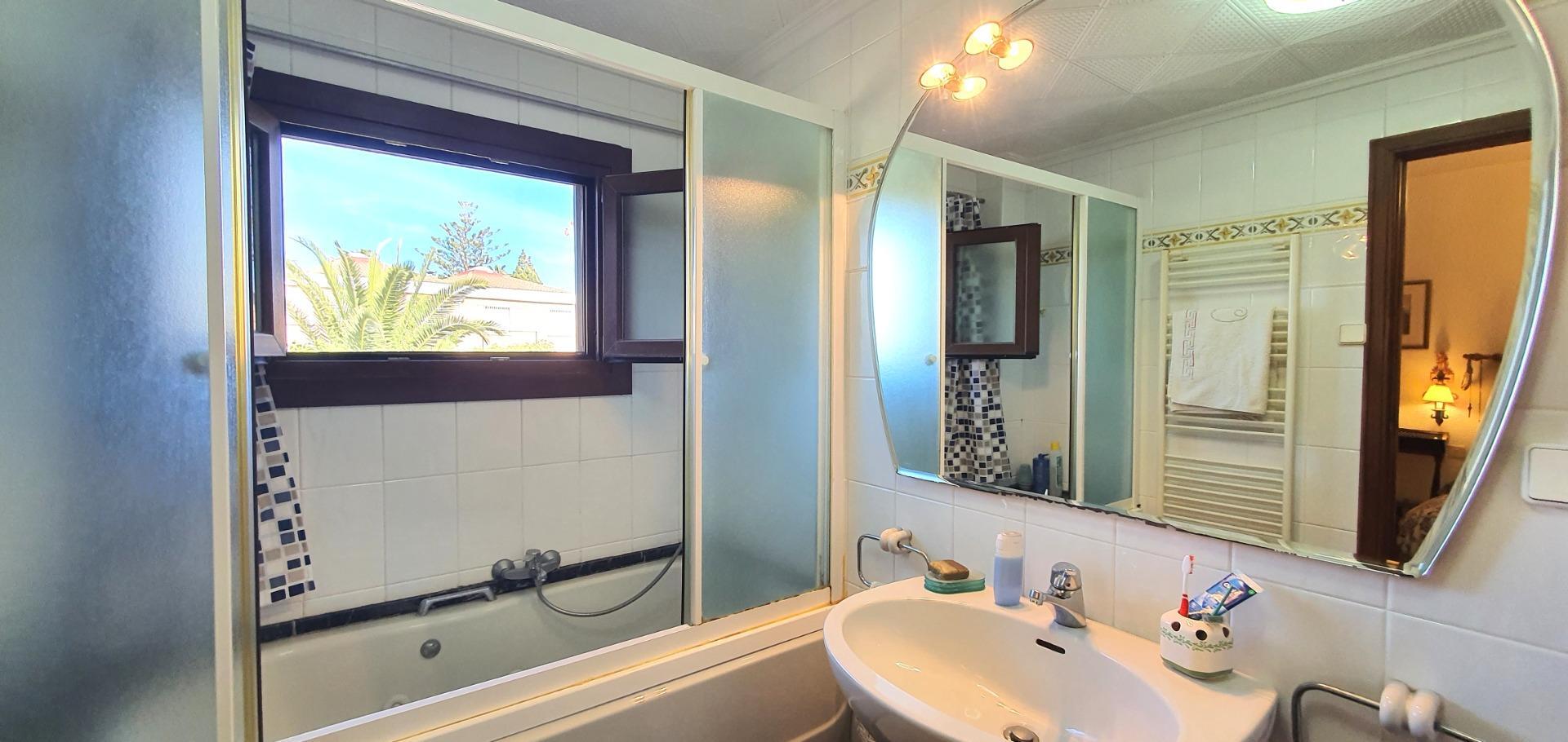 Magnífico chalet independiente en venta en La Font con parcela de 2812 metros