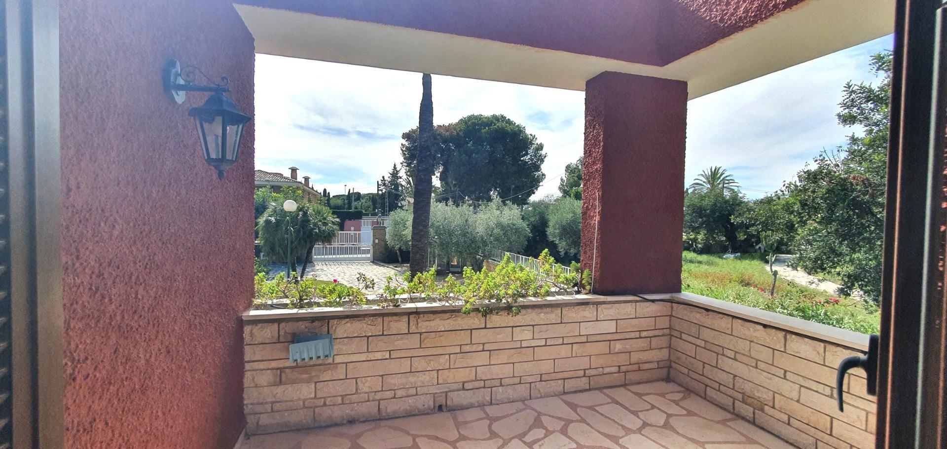 Magnífico chalet independiente en venta en La Font con parcela de 2812 metros