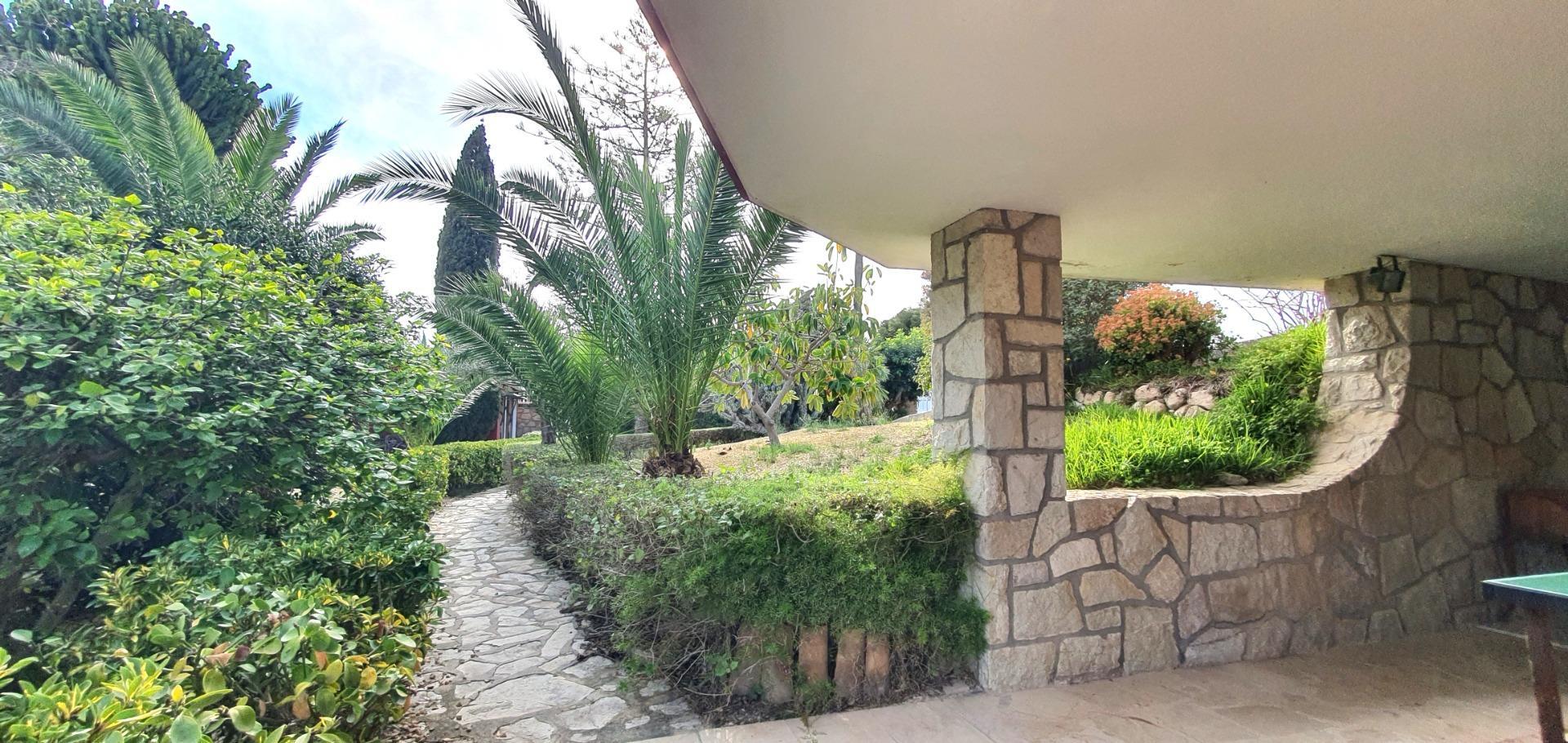 Magnífico chalet independiente en venta en La Font con parcela de 2812 metros