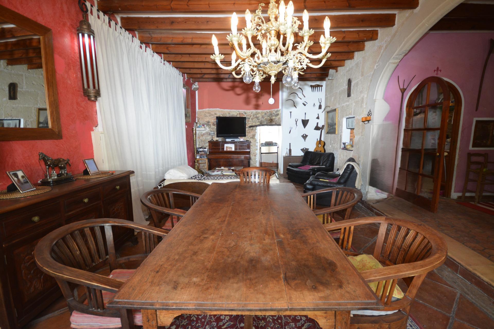 Autentica casa mallorquina independiente en parcela de 861 m²