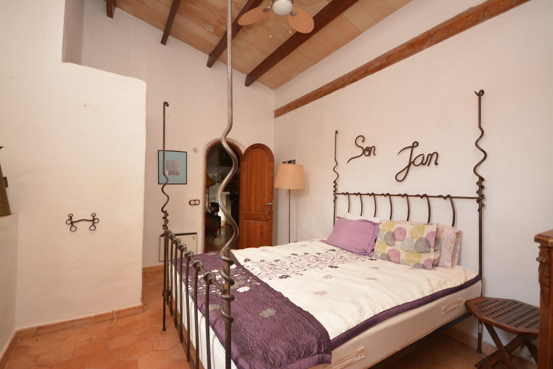 Autentica casa mallorquina independiente en parcela de 861 m²