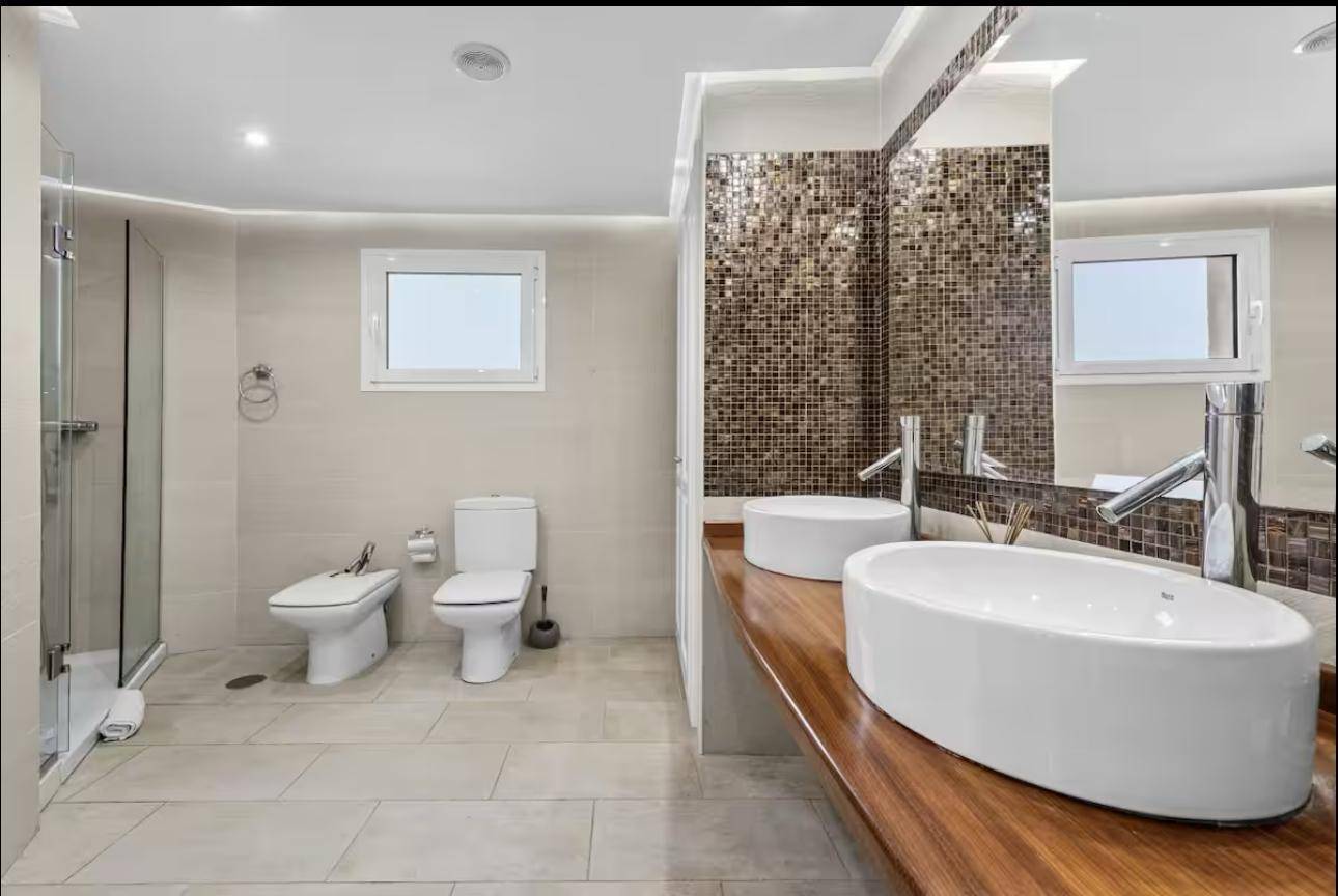 Chalet independiente con vistas al mar en San Agustín ? 300?m² y diseño exclusivo