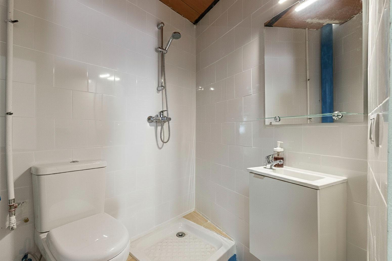 ¡OPORTUNIDAD! ¡VENTA ADOSADO con PISCINA en MACASTRE!