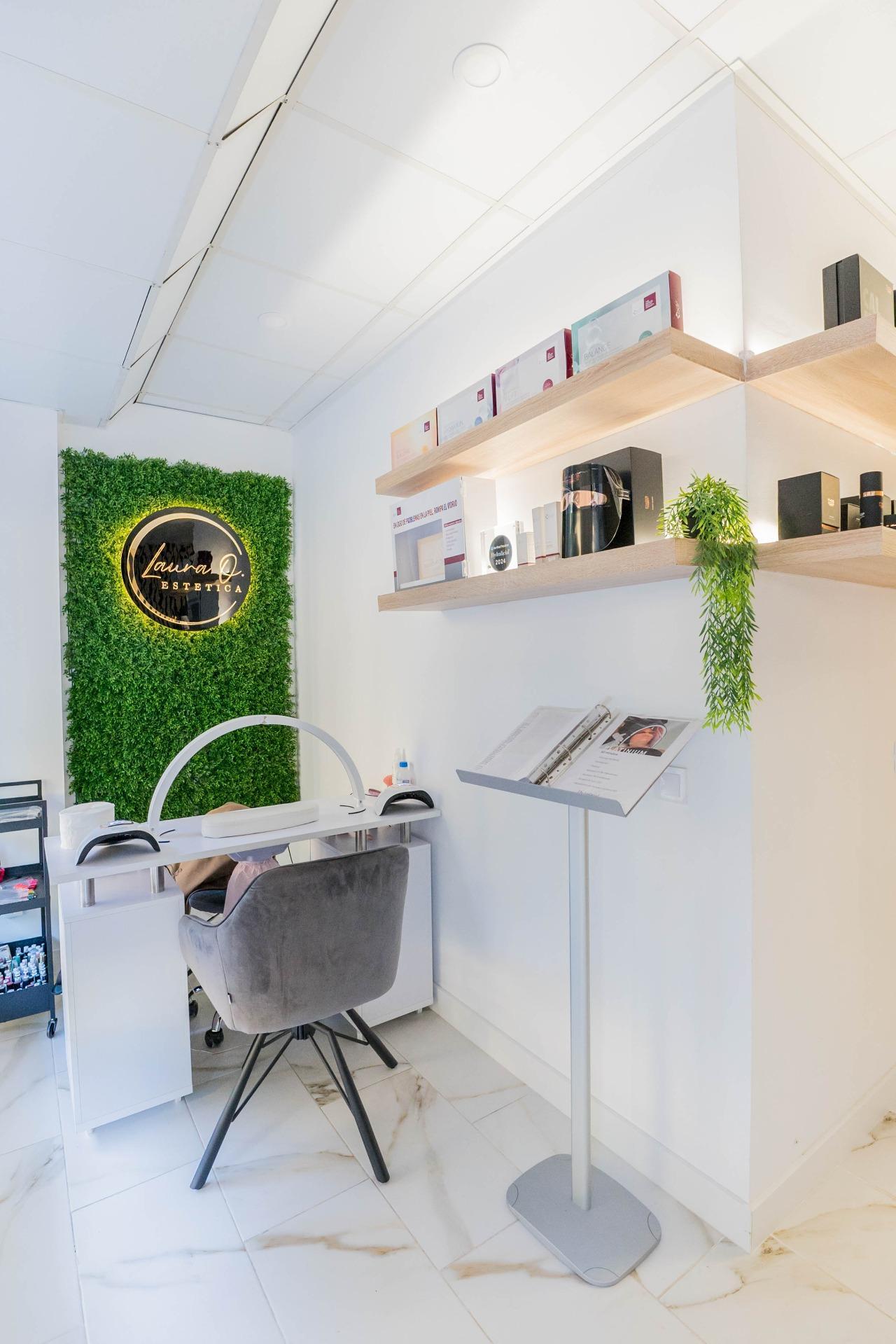 ¡Oportunidad única de traspaso en una de las mejores zonas de Fuengirola!