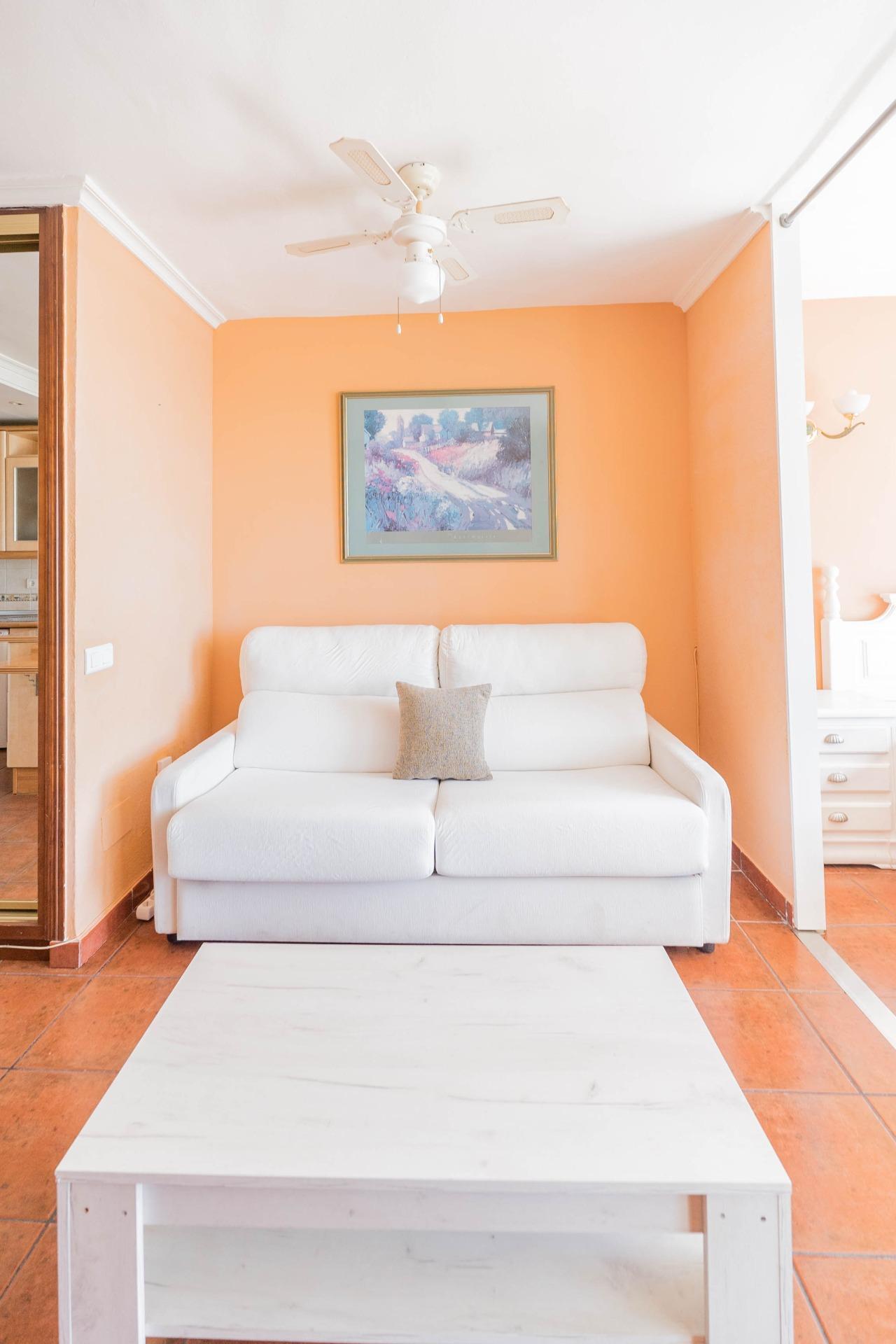 Estudio con Piscina a Solo 850 Metros del Mar