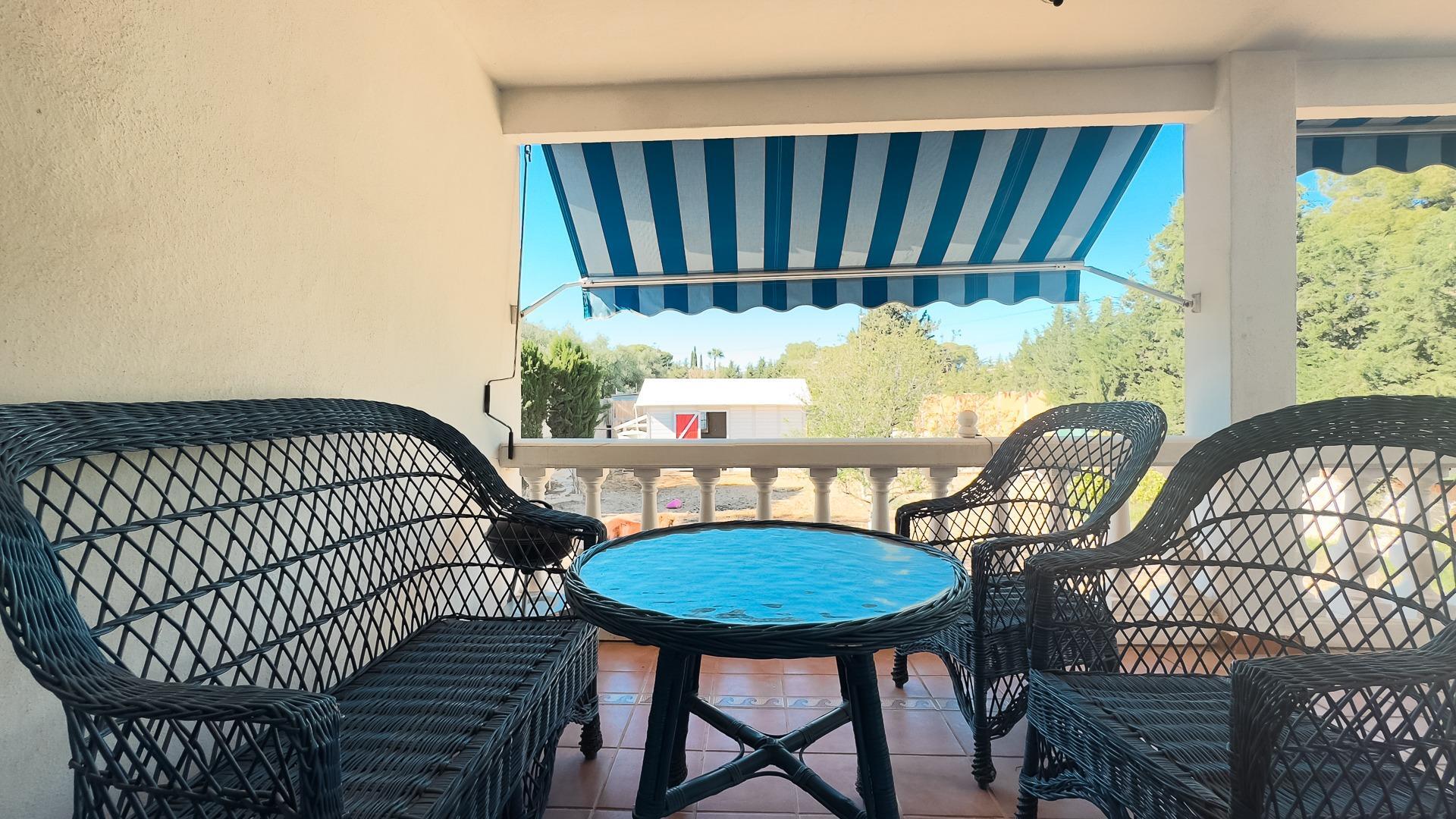 Chalet Espacioso en San Vicente del Raspeig - Oportunidad Única