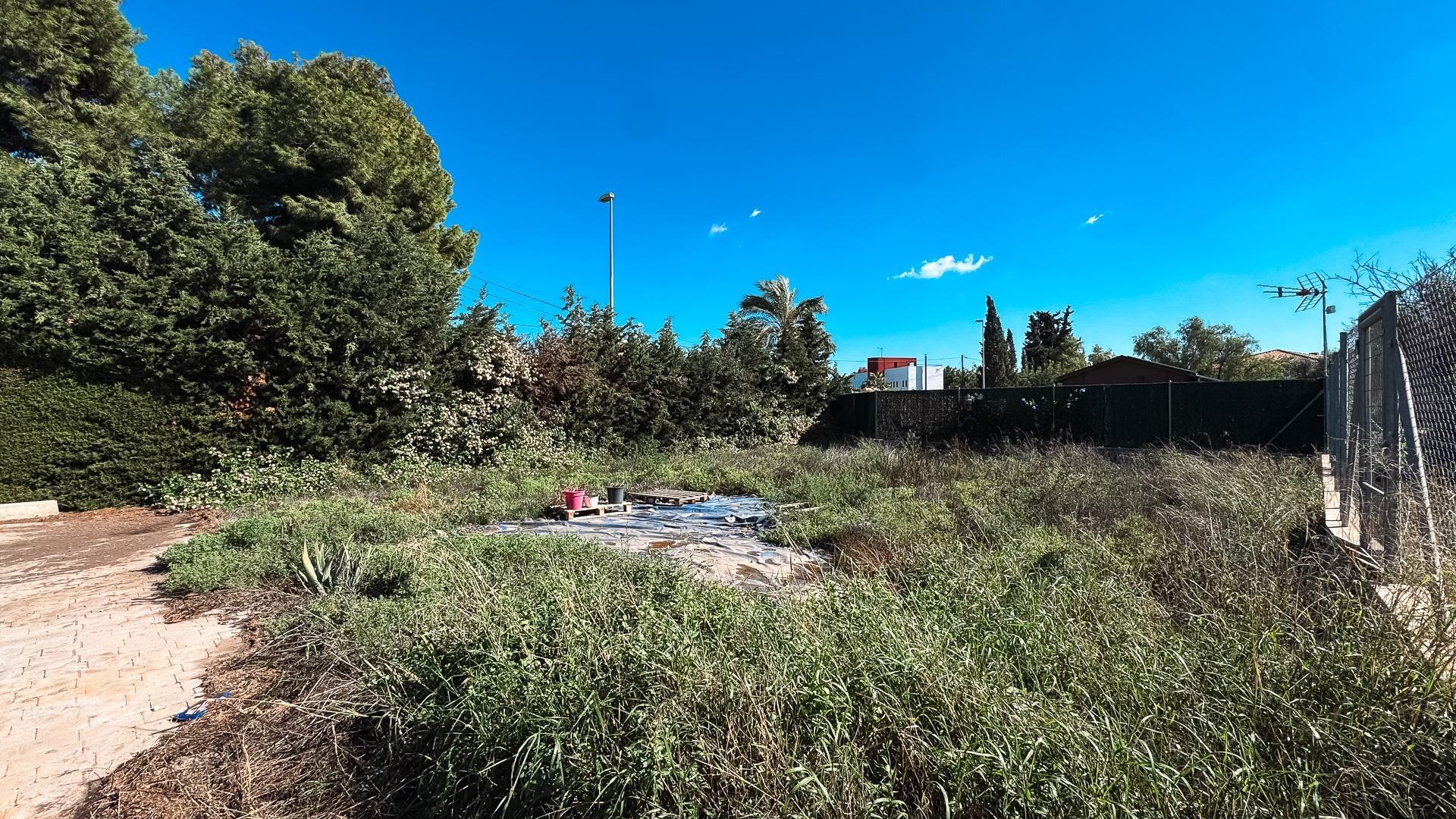 Chalet Espacioso en San Vicente del Raspeig - Oportunidad Única