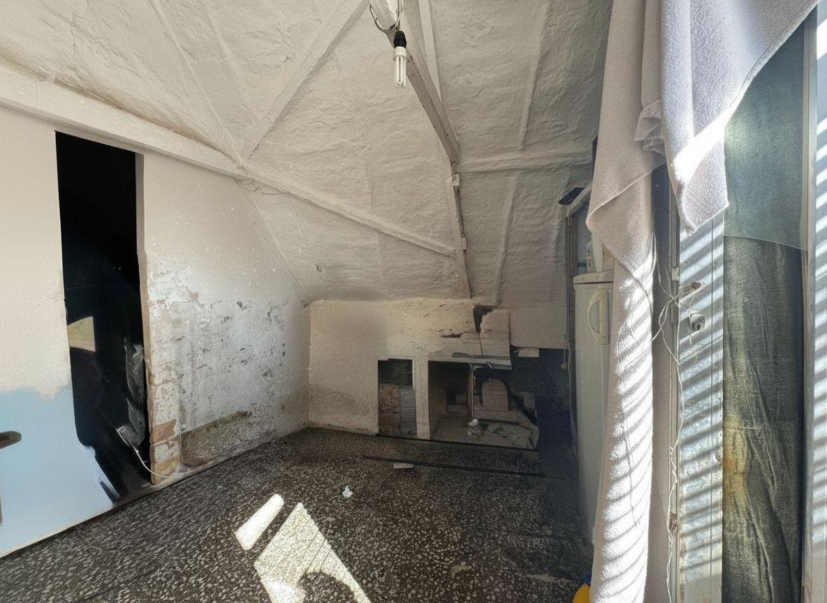 OPORTUNIDAD ÚNICA: VENTA DE DOS BARRACAS HISTÓRICAS EN LES PALMERETES, SUECA.