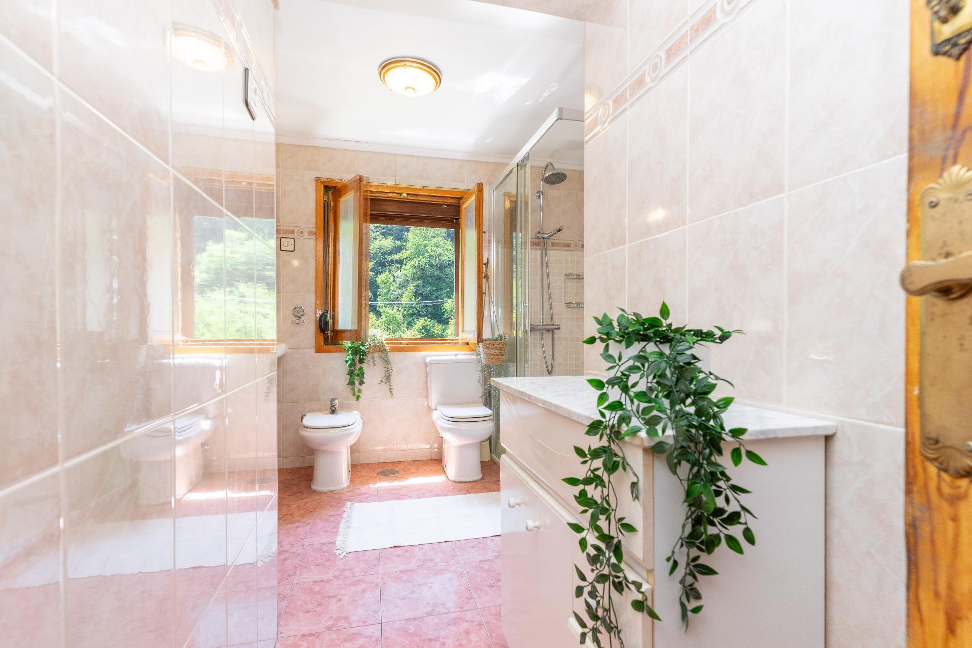 Casa con parcela a la orilla del río ¡lista para entrar a vivir!