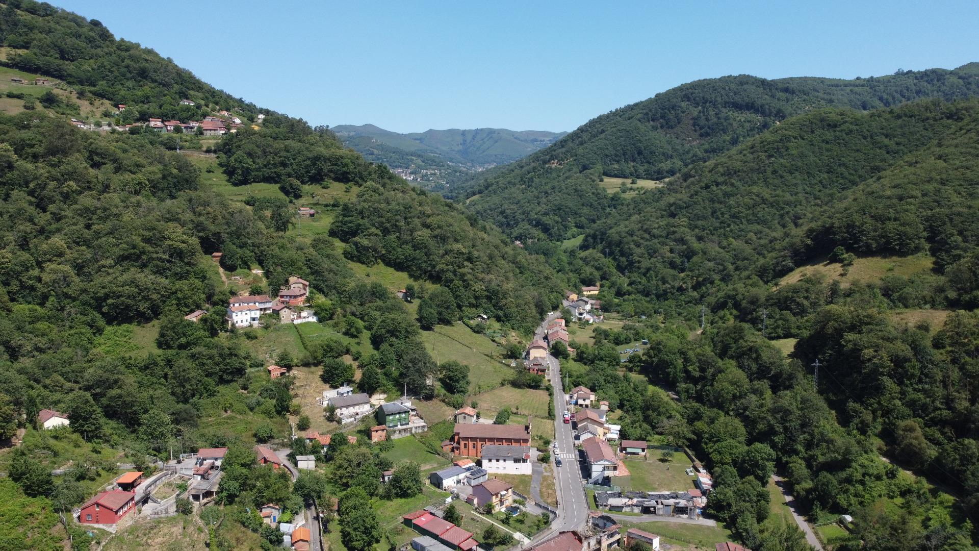 Casa con parcela a la orilla del río ¡lista para entrar a vivir!