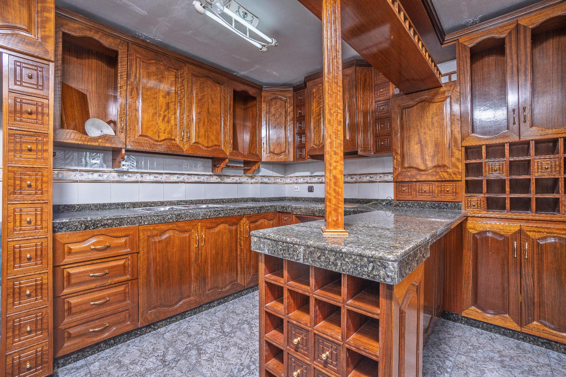 Amplio y Céntrico Piso en Aspe - Ideal para Familias