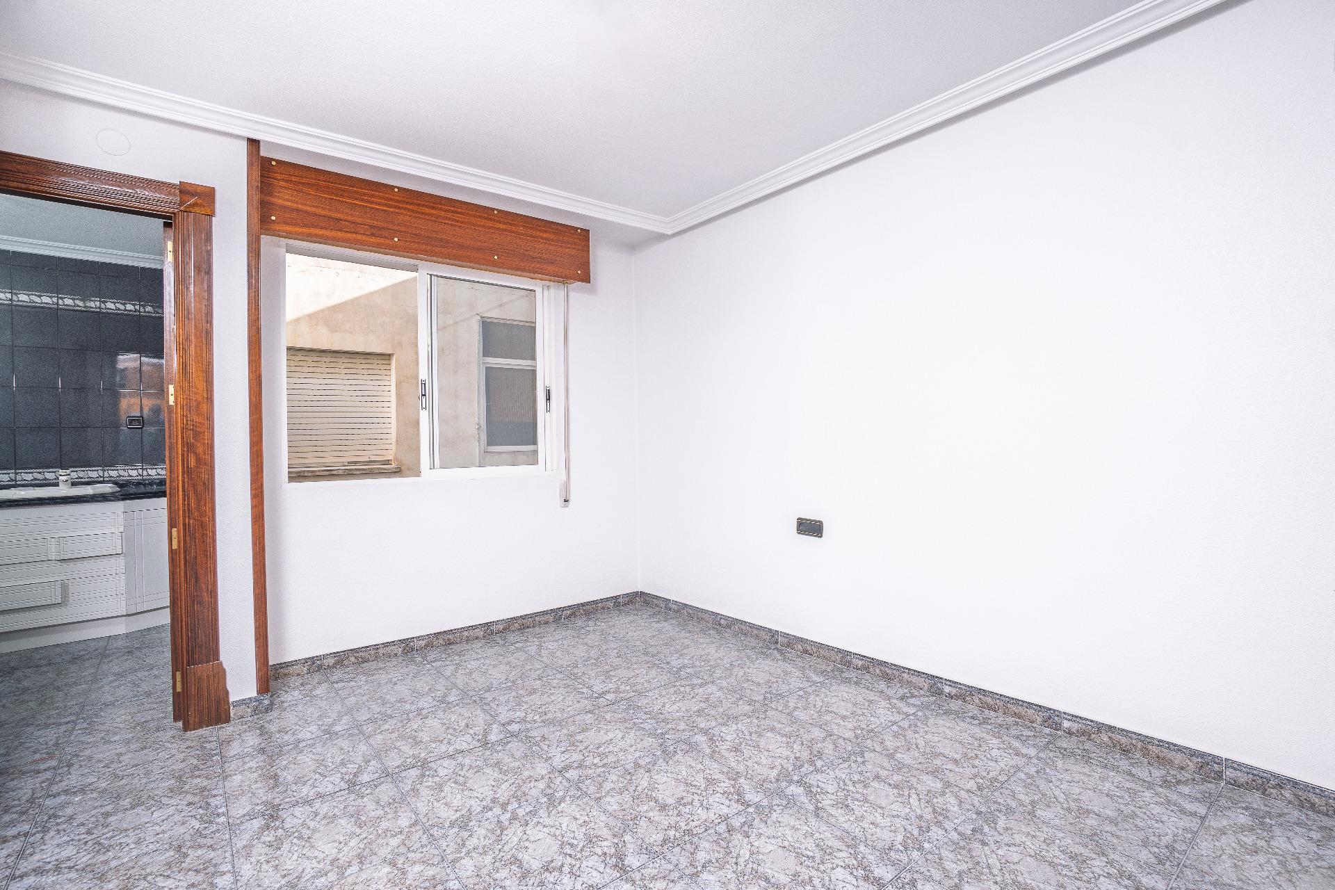 Amplio y Céntrico Piso en Aspe - Ideal para Familias