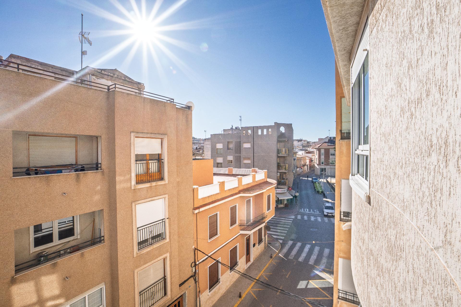 Amplio y Céntrico Piso en Aspe - Ideal para Familias