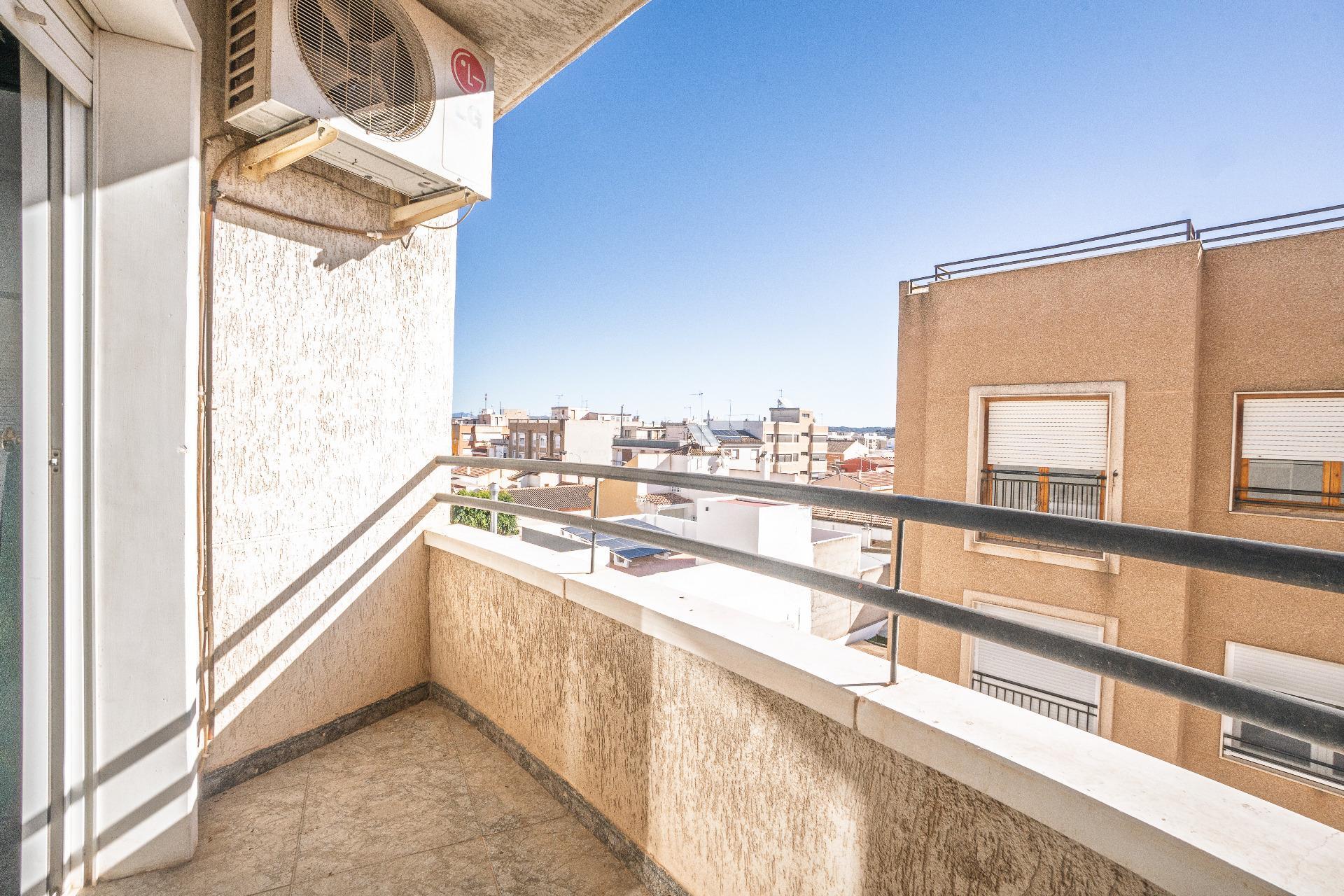 Amplio y Céntrico Piso en Aspe - Ideal para Familias