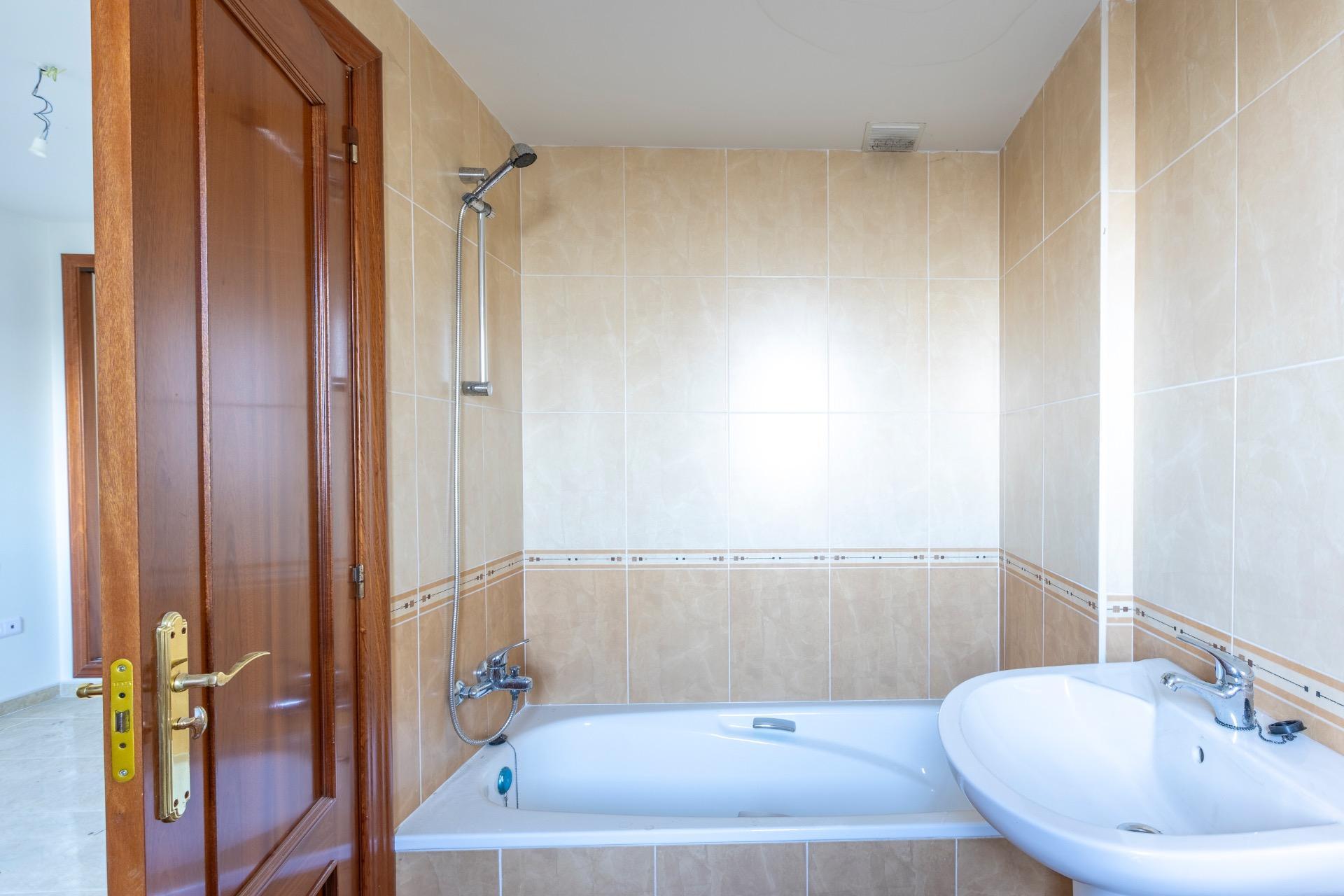 Pisos-Venta-Santovenia de Pisuerga-1993984-Foto-19