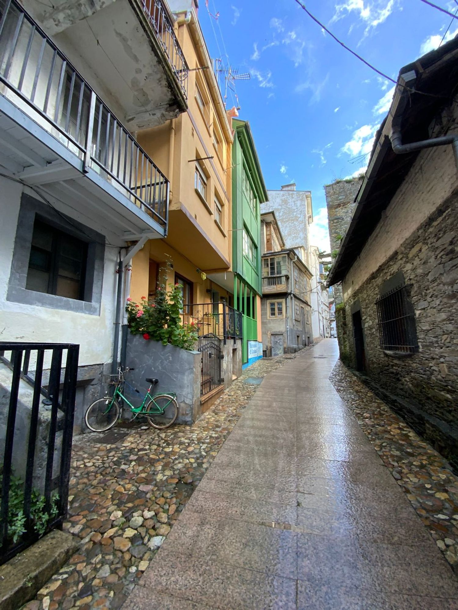 Edificios-Venta-ValdÃ©s-1994312-Foto-2