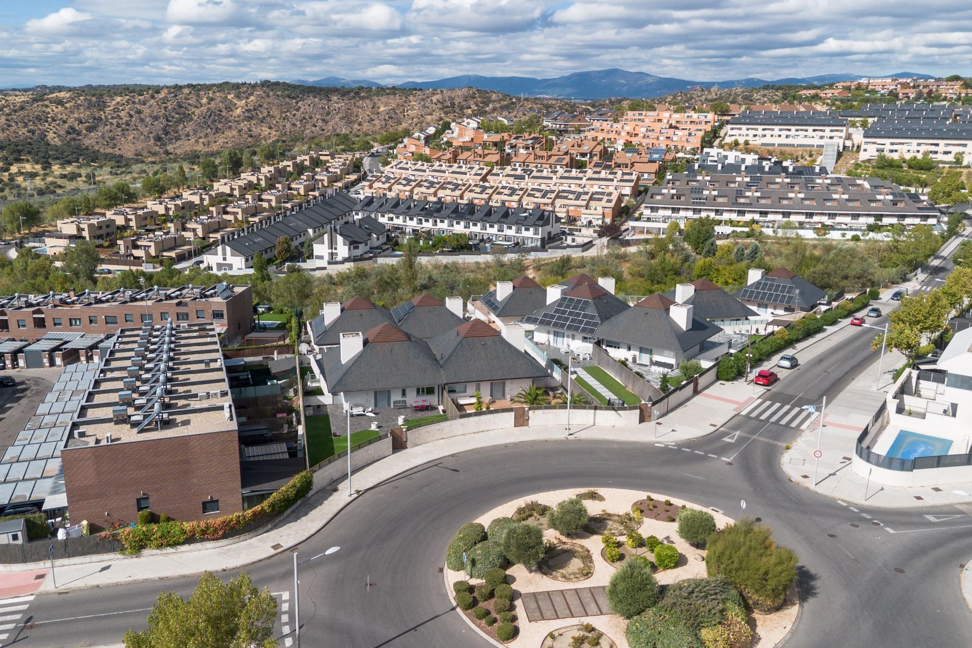 EXCLUSIVO CHALET DE LUJO EN TORRELODONES