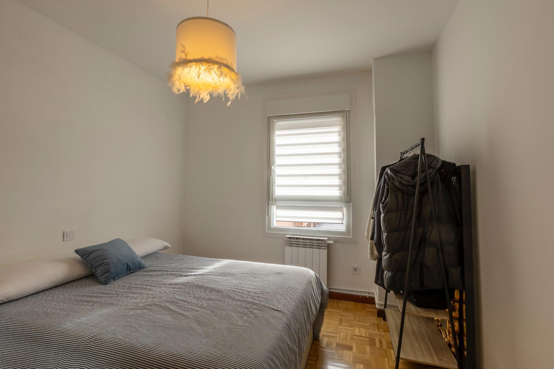 Piso reformado de cuatro habitaciones