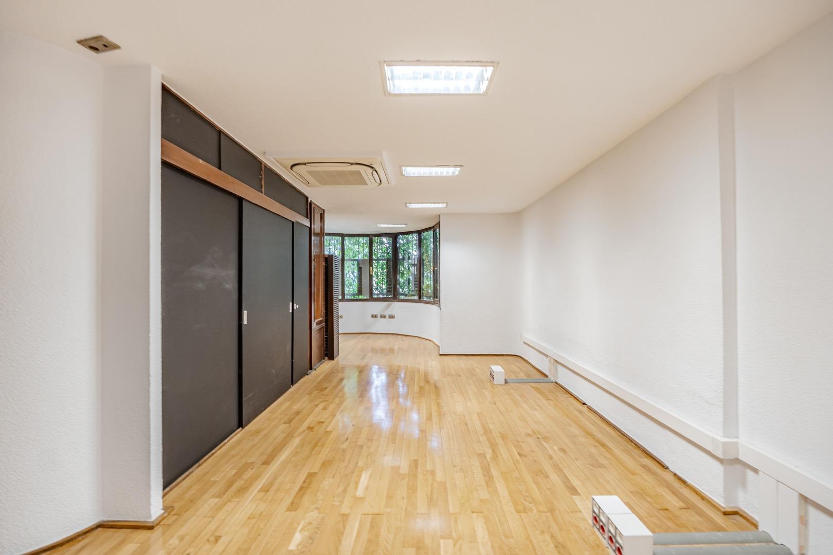 ¡OPORTUNIDAD ÚNICA EN TORRES BLANCAS, MADRID!