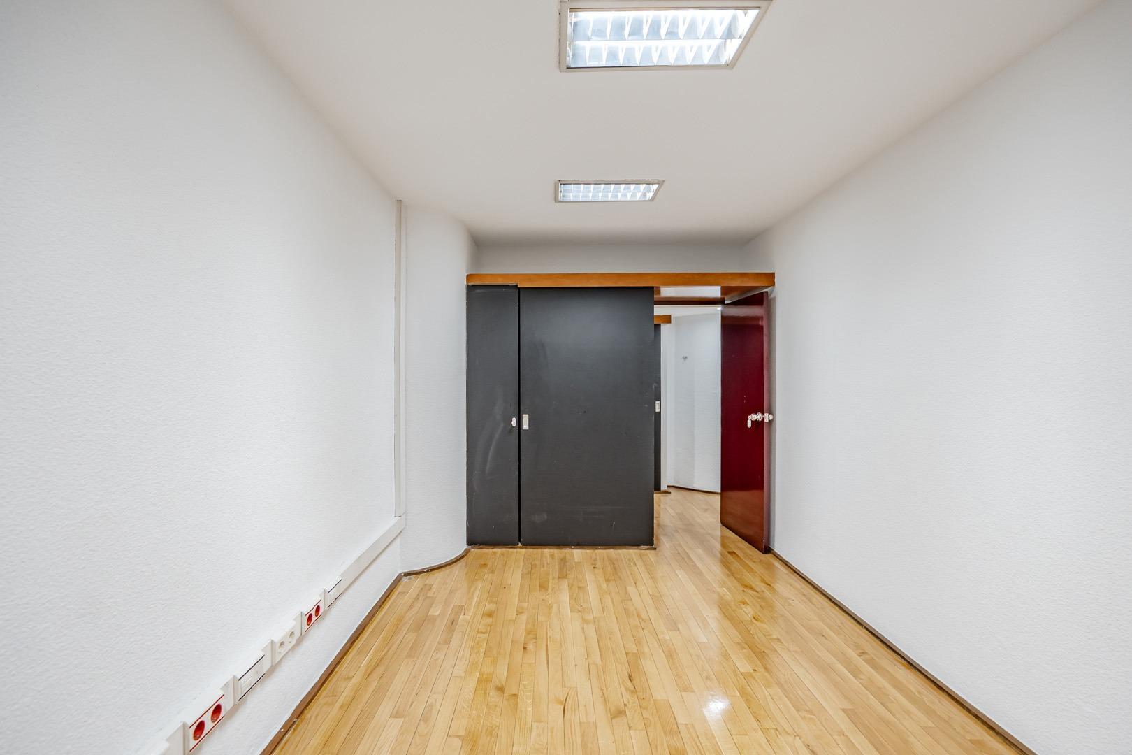 ¡OPORTUNIDAD ÚNICA EN TORRES BLANCAS, MADRID!