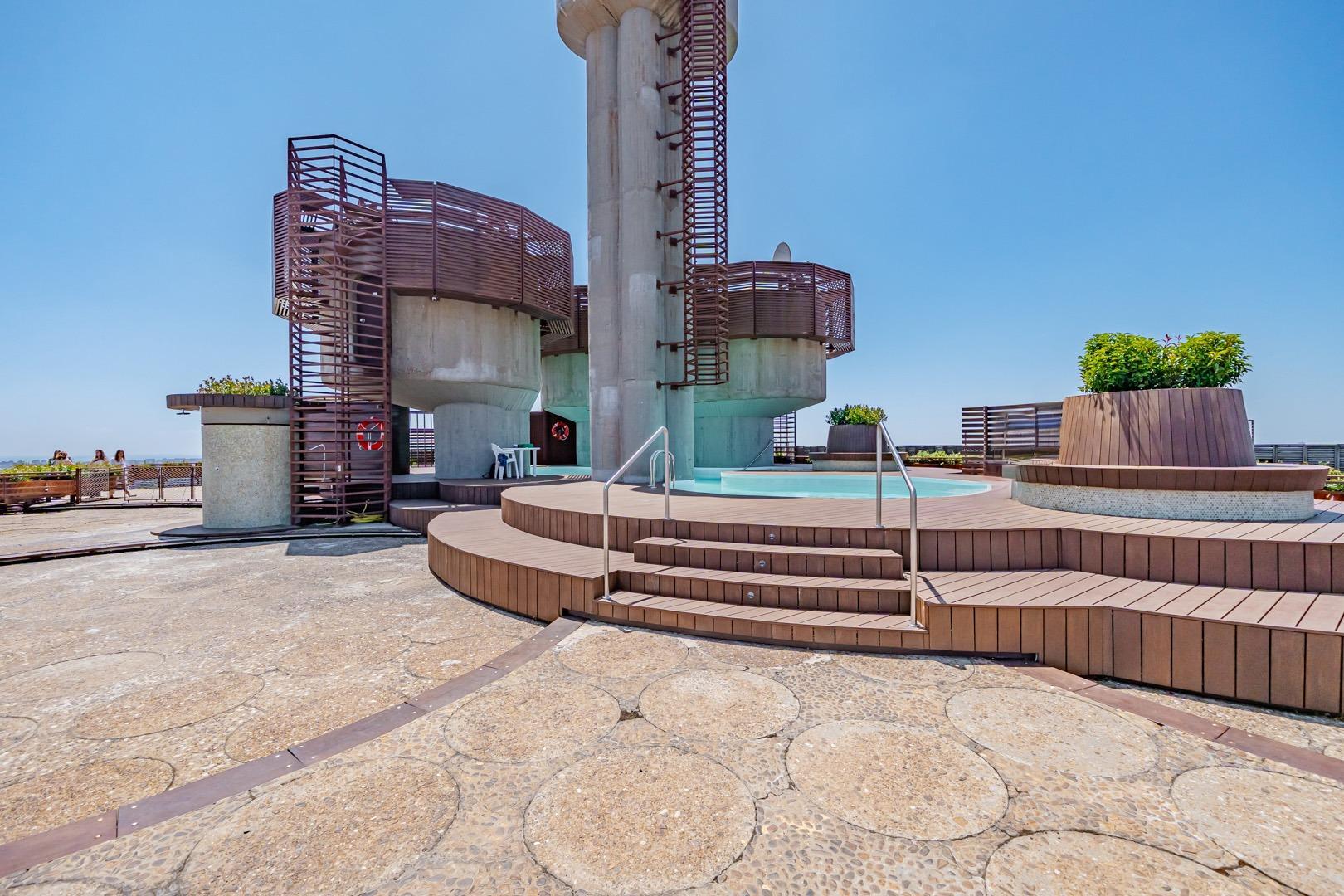 ¡OPORTUNIDAD ÚNICA EN TORRES BLANCAS, MADRID!