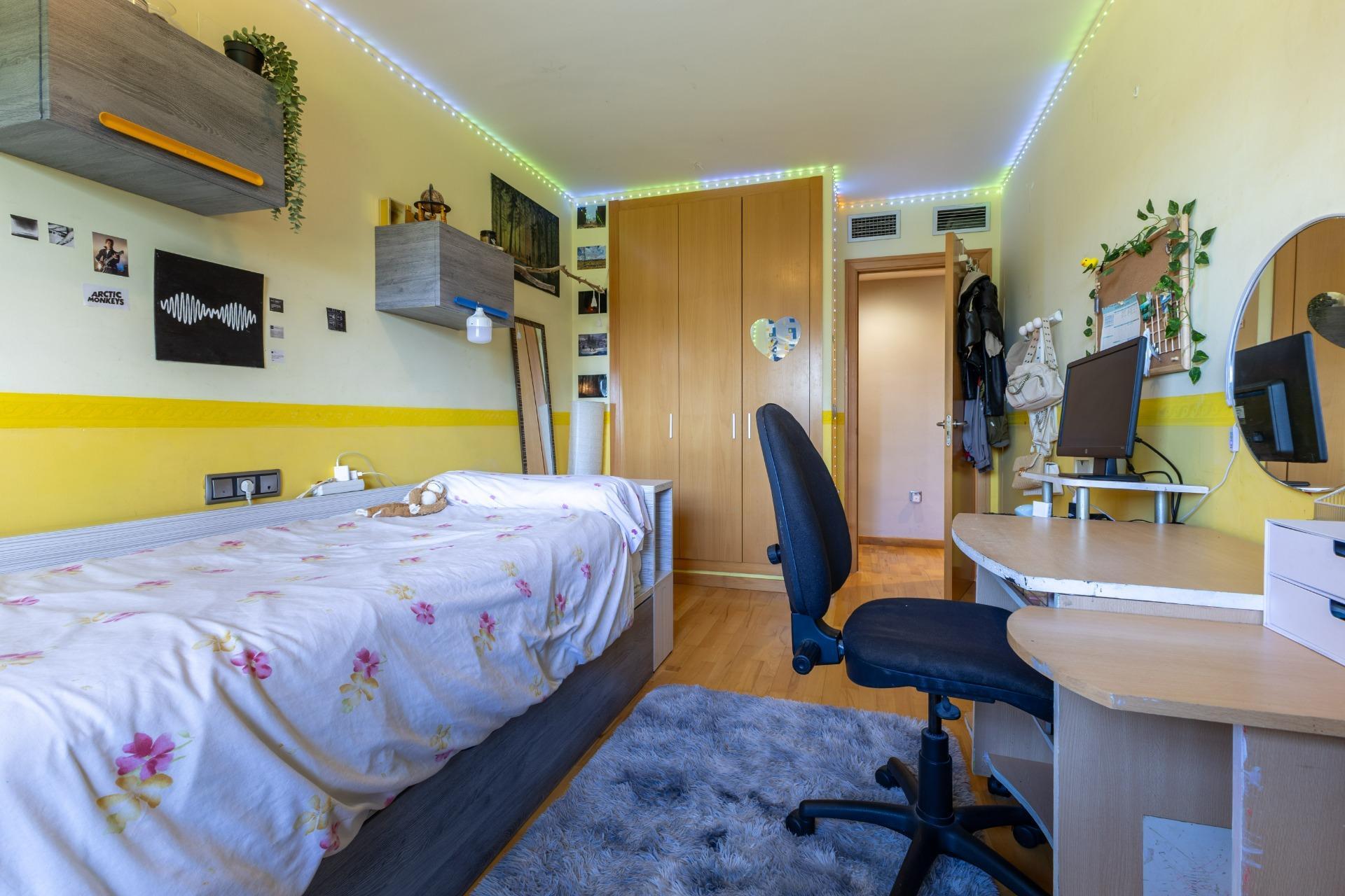 Pisos-Venta-Riba-roja de TÃºria-1995210-Foto-18