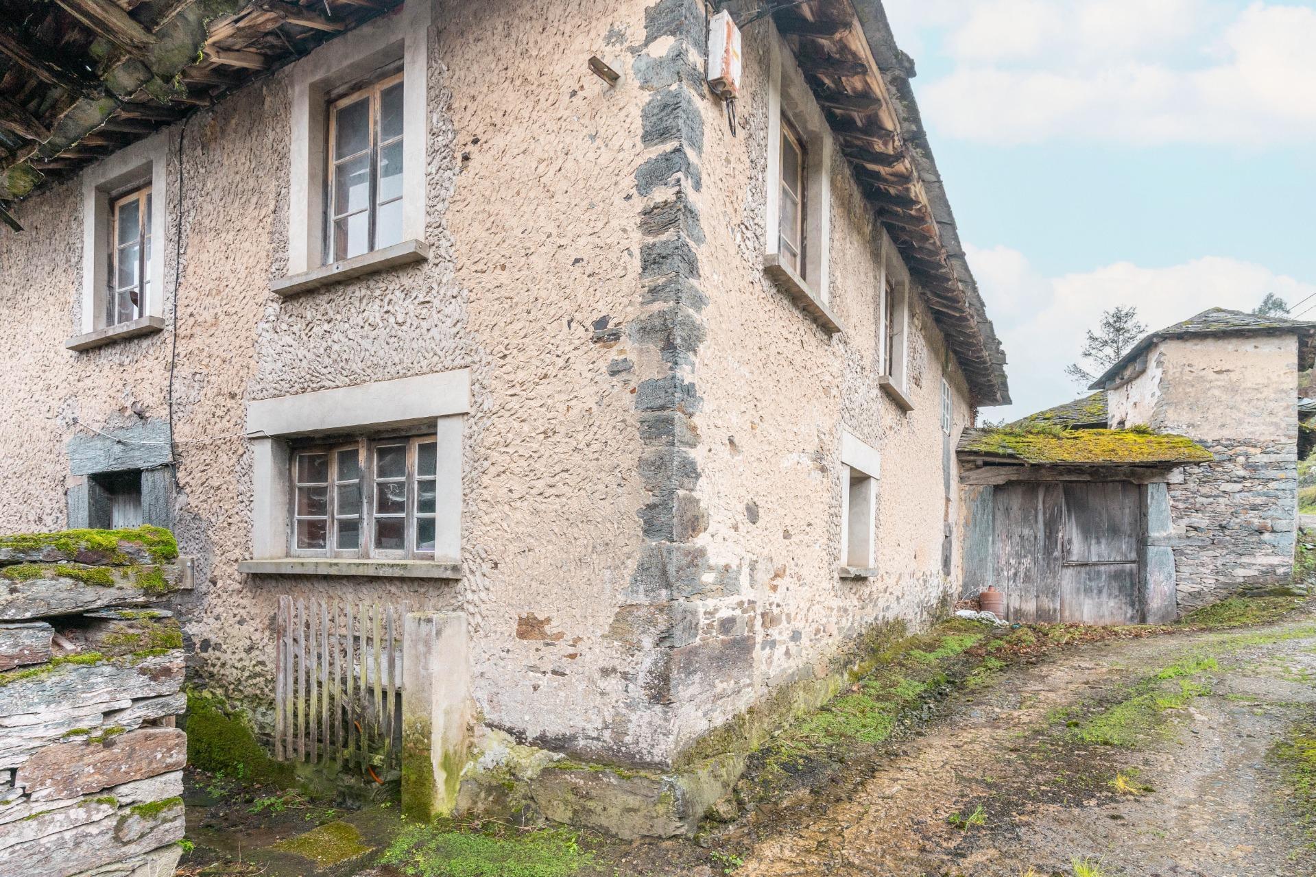 Pisos-Venta-ValdÃ©s-1683576-Foto-4