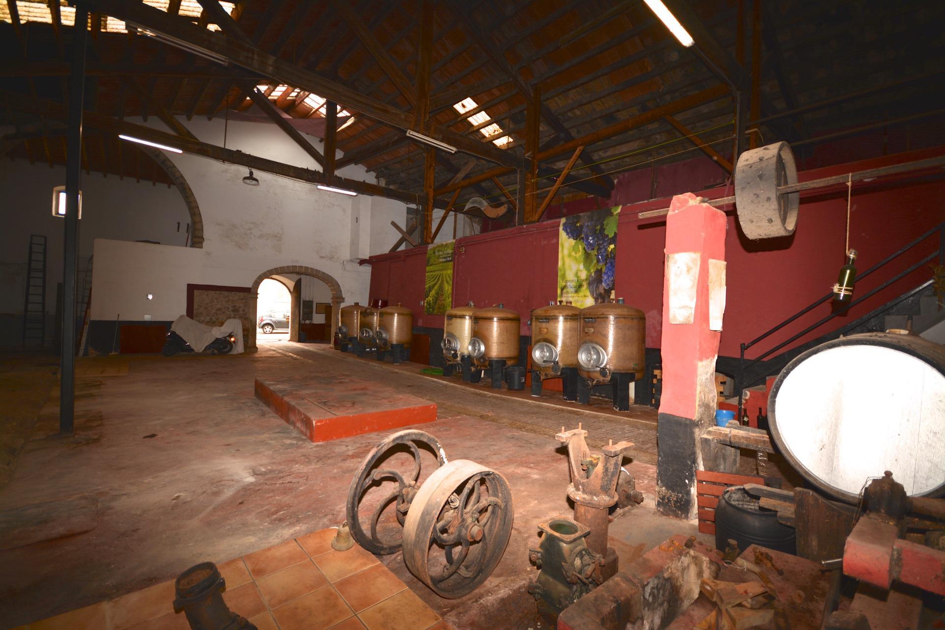 Naves-Venta-Binissalem-2031971-Foto-12