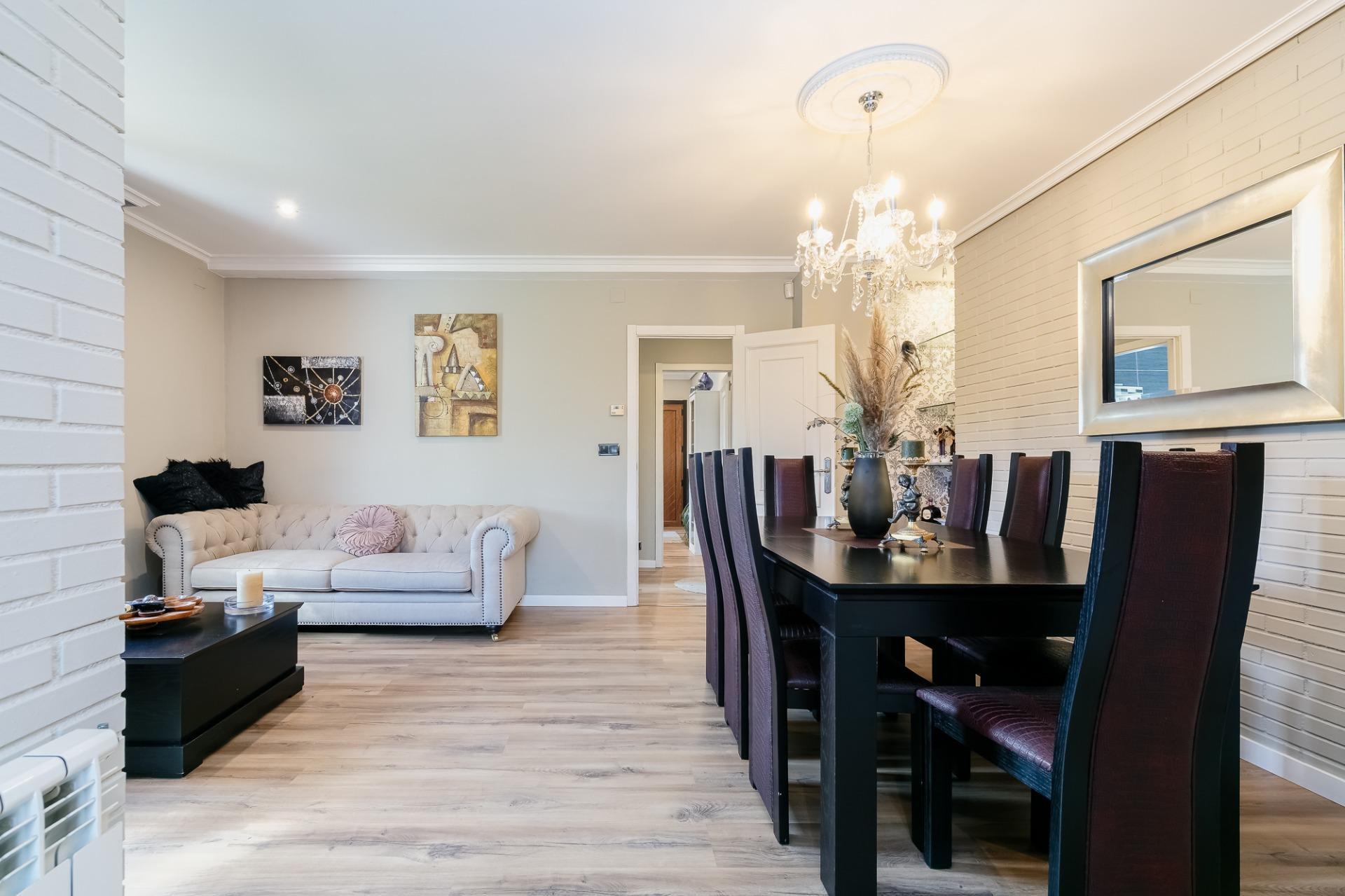 Chalet de Élite con Piscina Privada en la Zona Más Exclusiva de Lalín