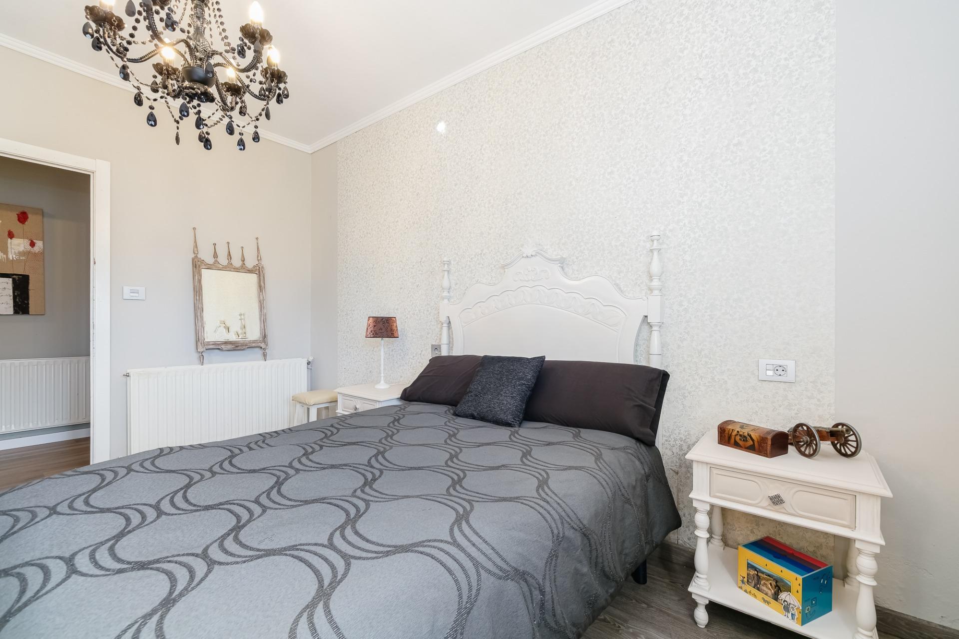 Chalet de Élite con Piscina Privada en la Zona Más Exclusiva de Lalín