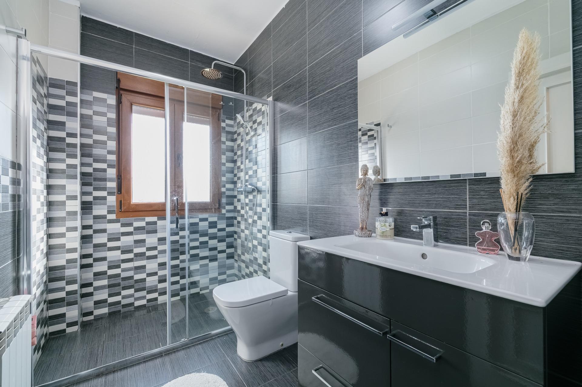 Chalet de Élite con Piscina Privada en la Zona Más Exclusiva de Lalín