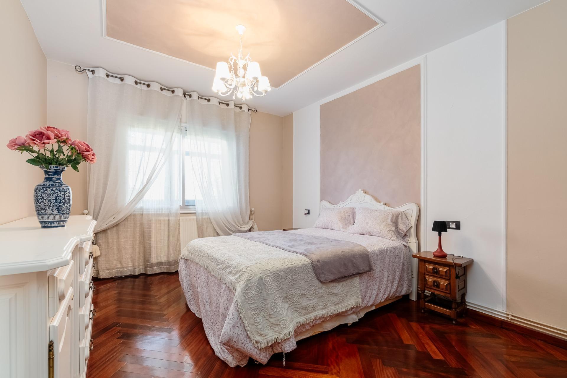 Chalet de Élite con Piscina Privada en la Zona Más Exclusiva de Lalín