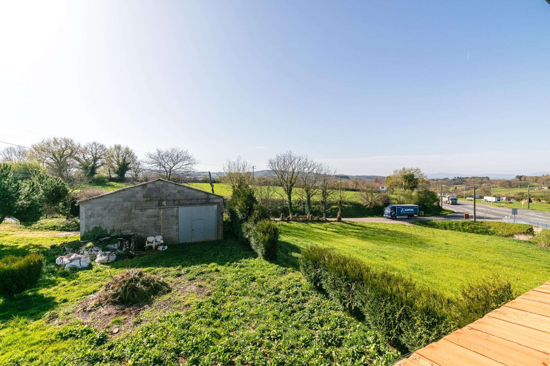 Chalet de Élite con Piscina Privada en la Zona Más Exclusiva de Lalín