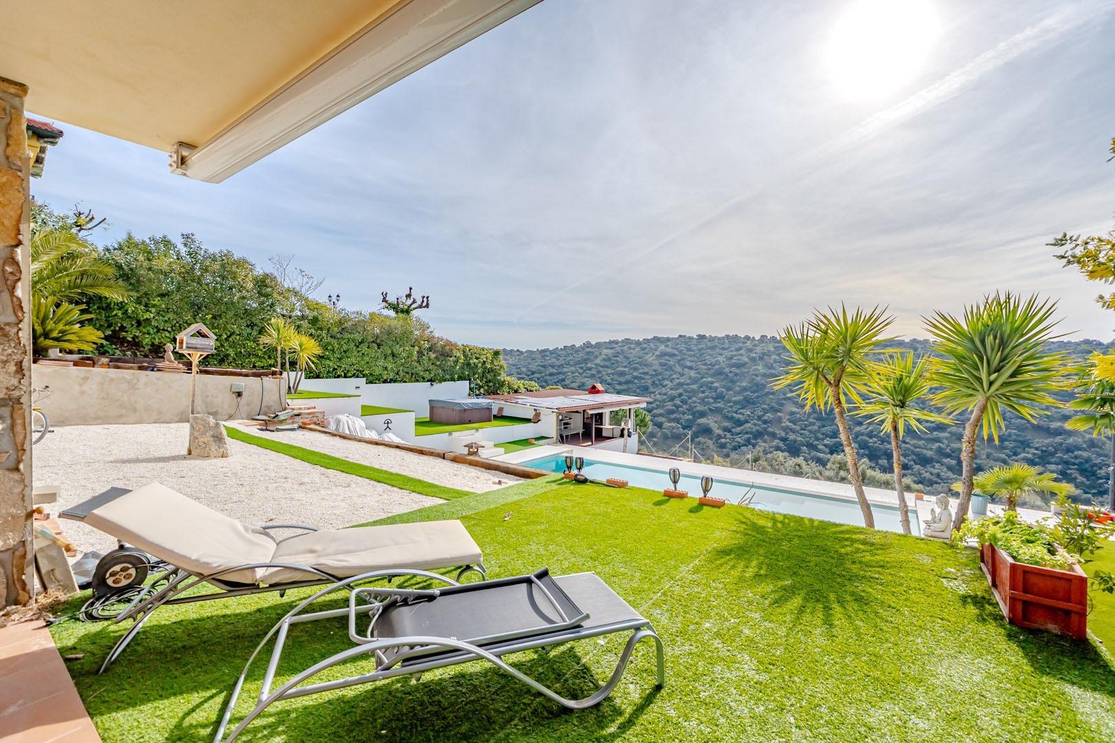 Villa in Valdemorillo