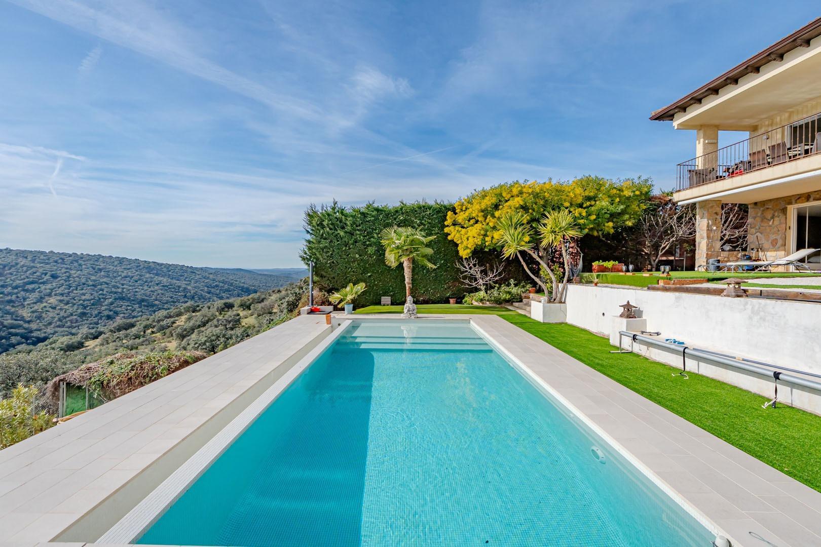 Villa in Valdemorillo