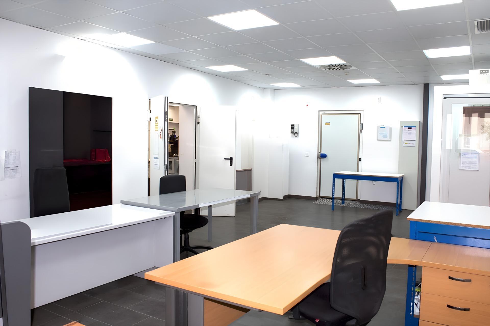 Naves-Venta-AlcalÃ¡ de GuadaÃ­ra-1974905-Foto-8