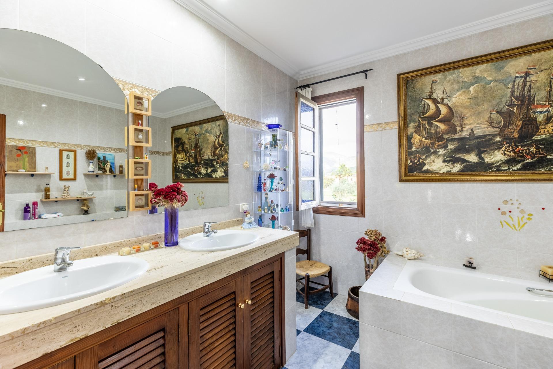 Villa in Santa Maria del Cami