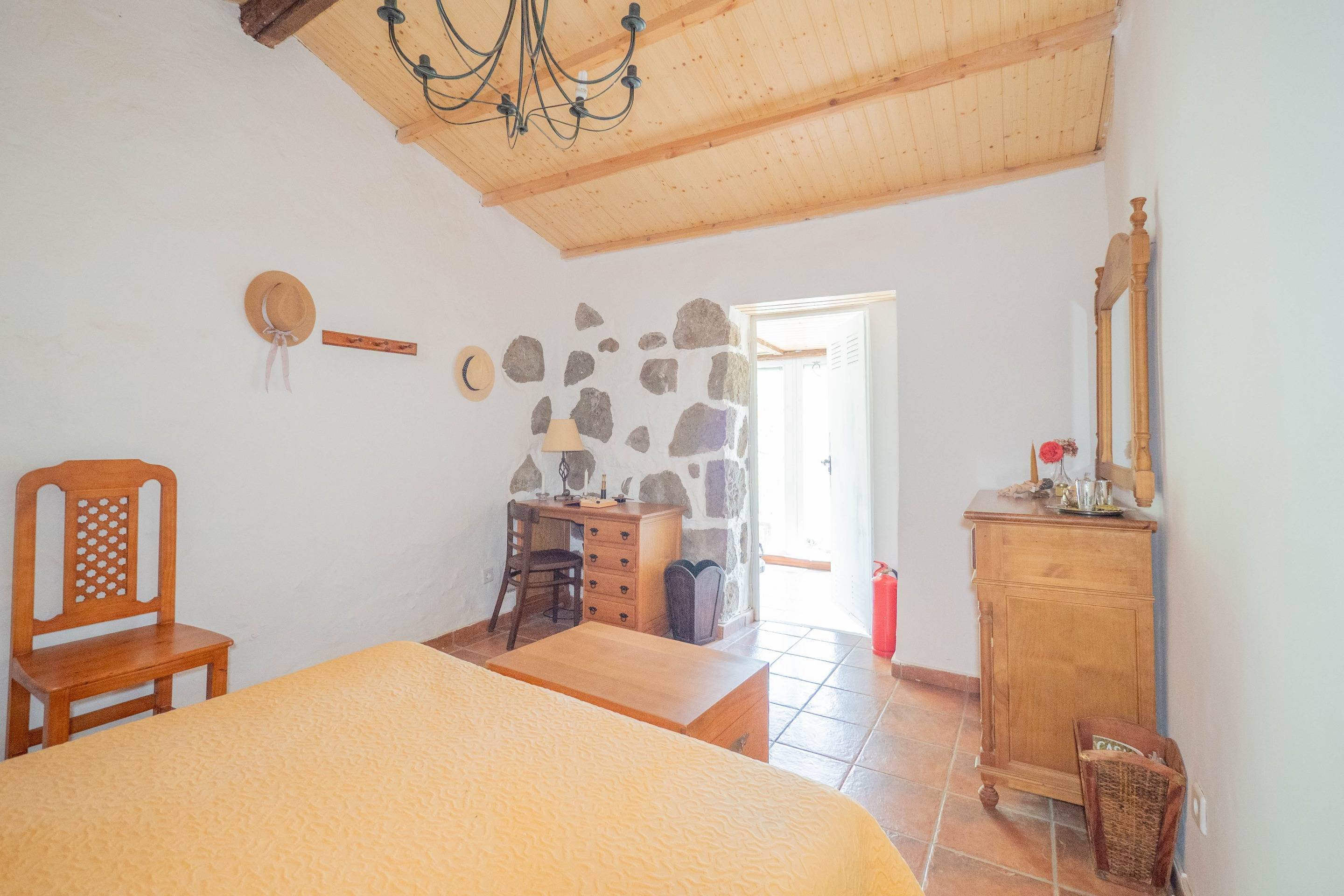 Apartment in Vega de San Mateo