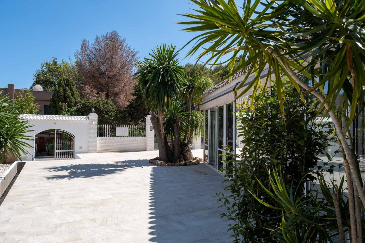 Commercial premises in ESTEPONA