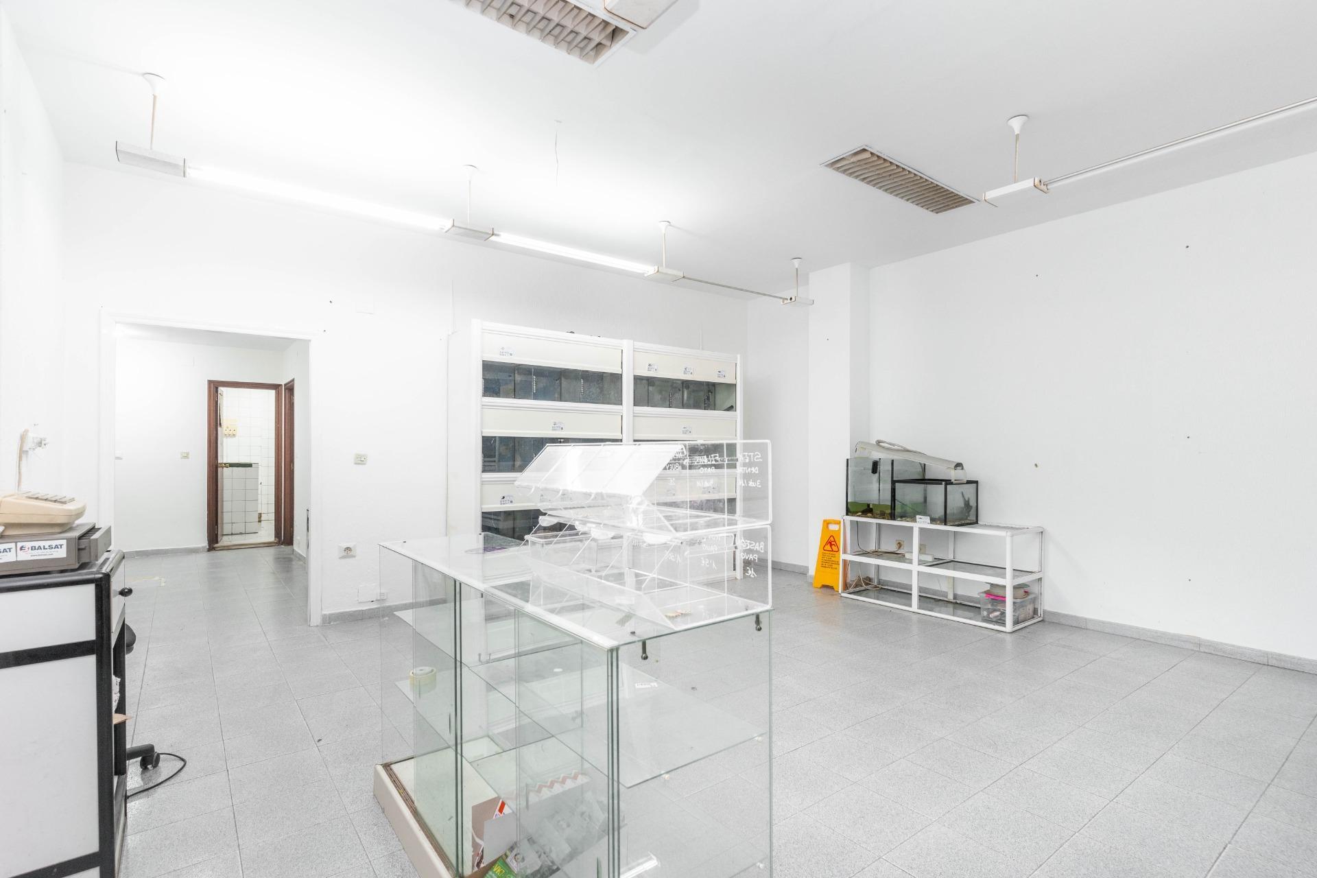 Negocios-Venta-Mieres-2010221-Foto-4