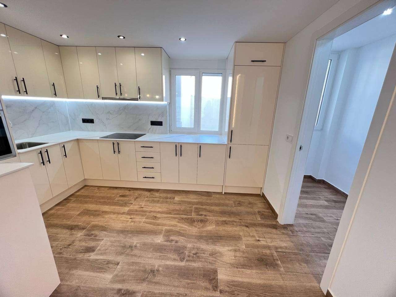 Pisos-Venta-Torrevieja-2041002-Foto-2