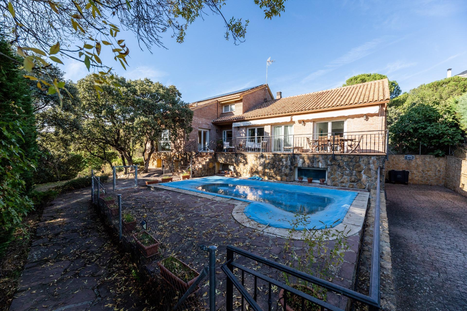 Villa in Hoyo de Manzanares