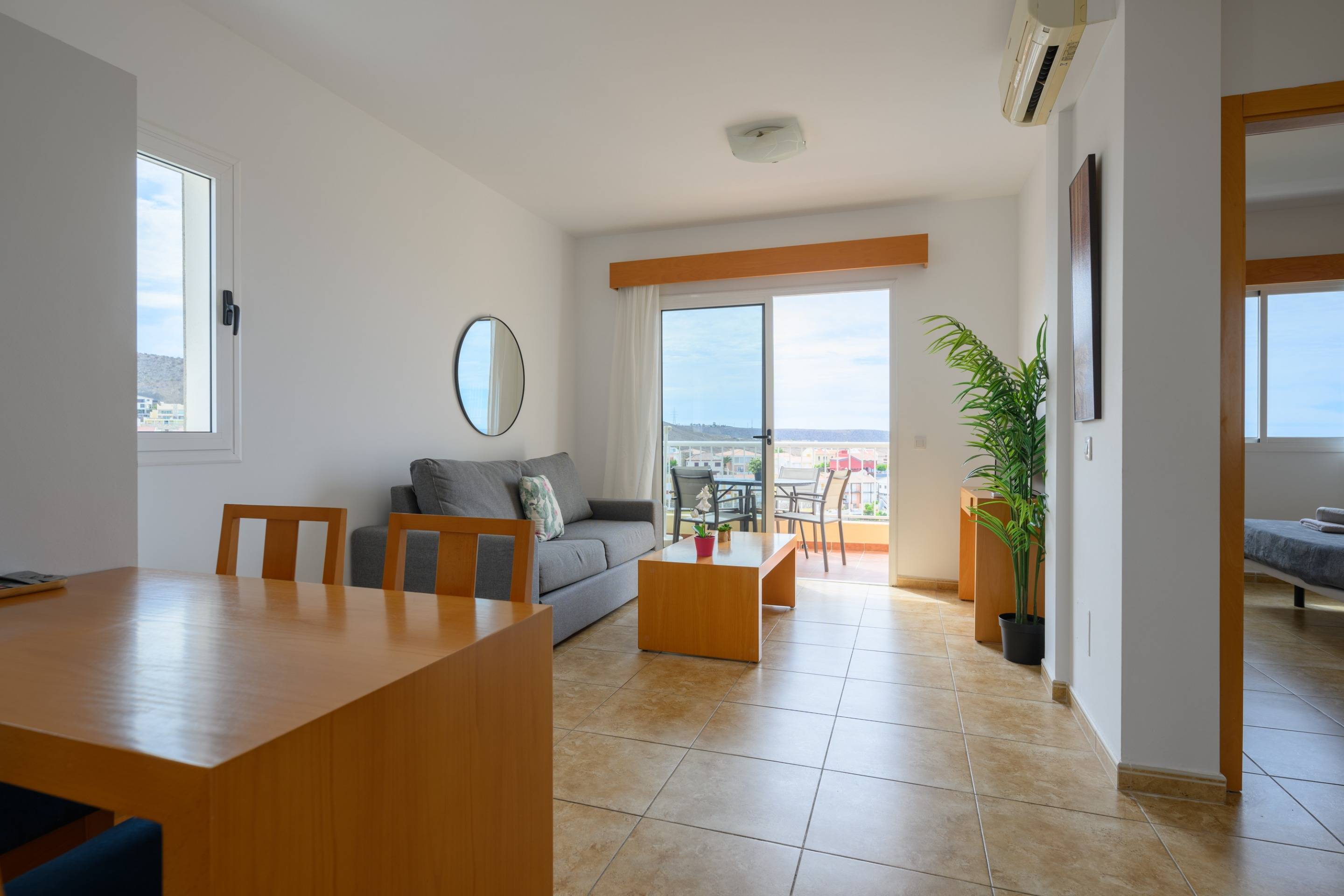 Luminoso apartamento con vistas al mar en Loma Dos