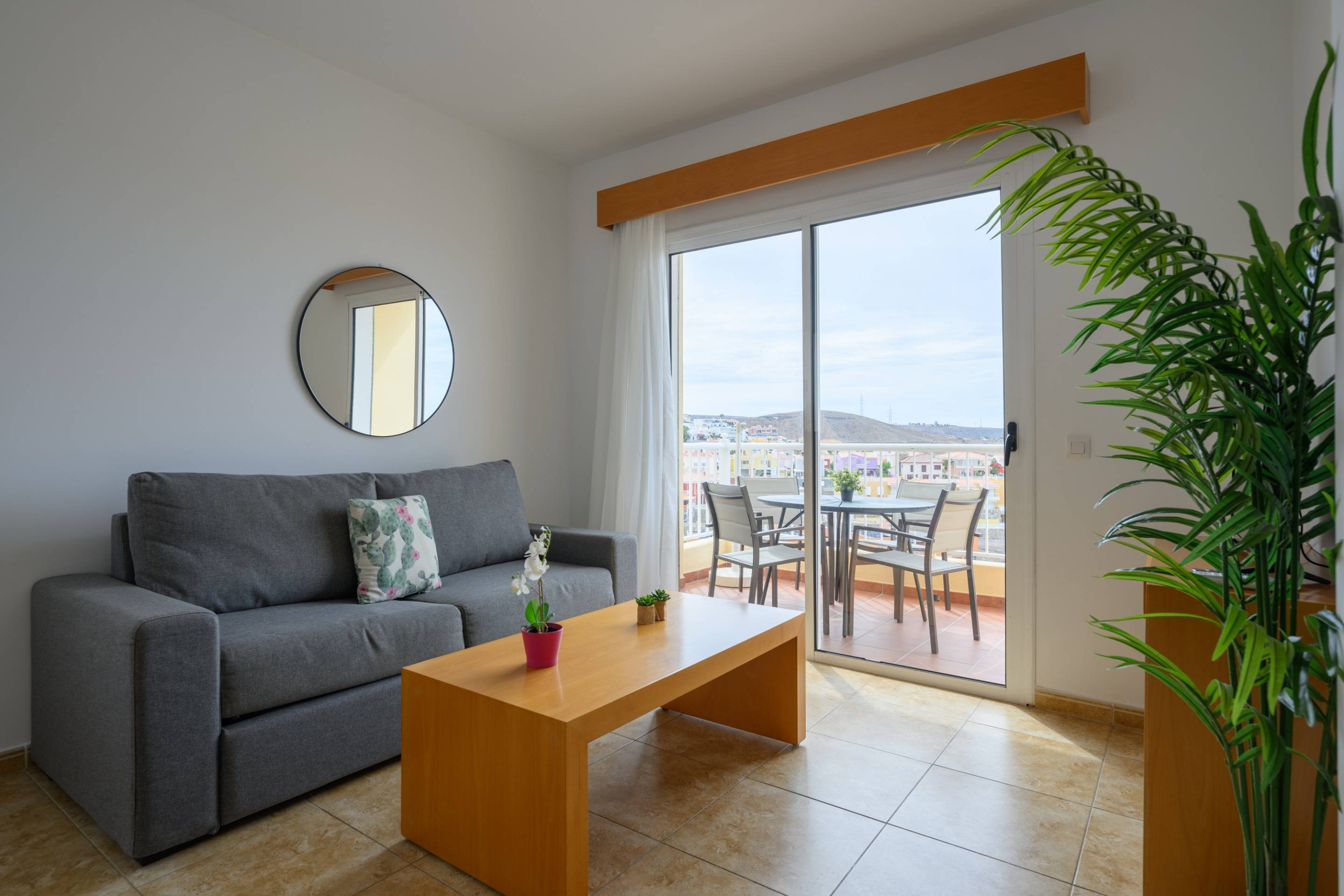 Luminoso apartamento con vistas al mar en Loma Dos