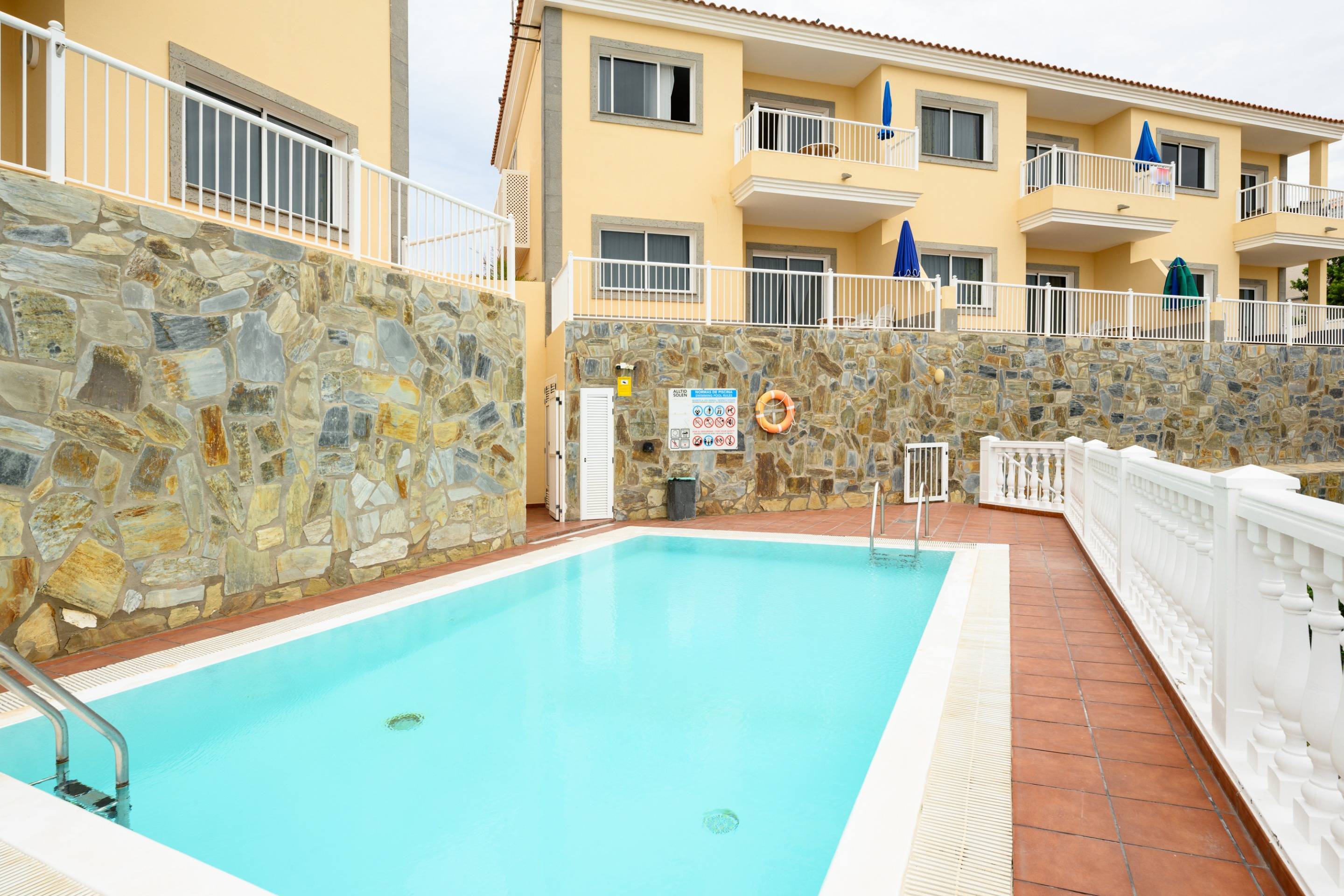 Luminoso apartamento con vistas al mar en Loma Dos