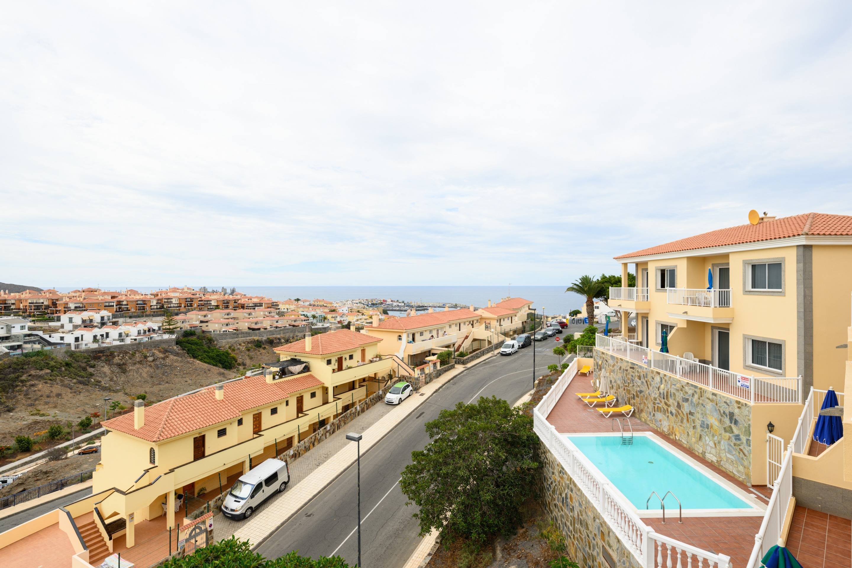 Luminoso apartamento con vistas al mar en Loma Dos