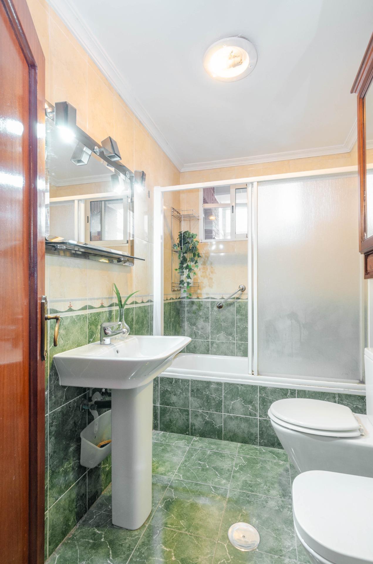 Pisos-Venta-Oviedo-1968552-Foto-14