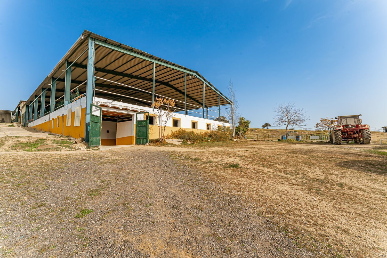 Industrial en venta  calle de oropesa a Puente de Arzopispo, El Puente del Arzobispo  3/50